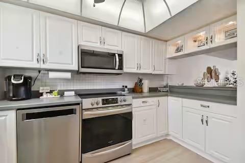 314 Windrush Boulevard, Unit 13 Indian Rocks Beach, FL 33785 - Photo 13 of 54