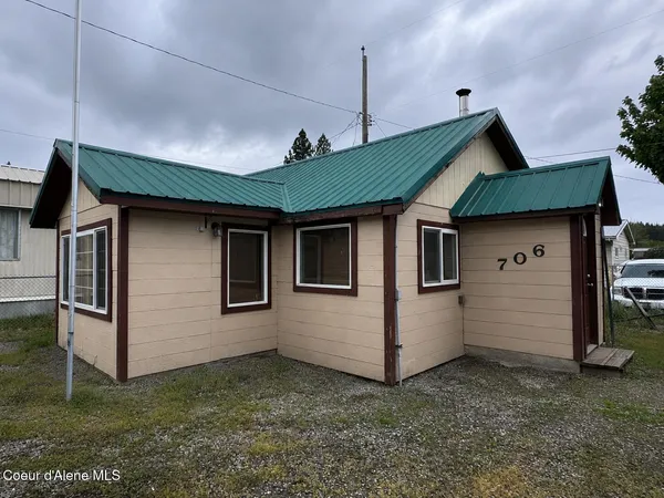 $239,000 | 706 B Street, Pinehurst, ID 83850