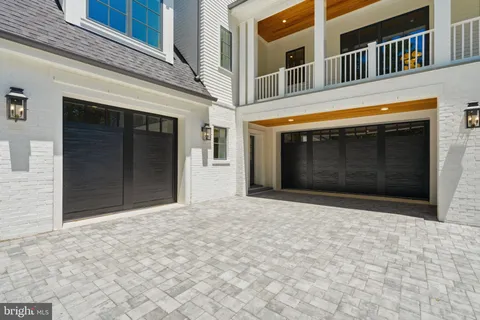 $5,295,000 | 6008 Oakdale Road, McLean, VA 22101