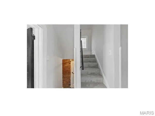 $300,000 | 4237 Shenandoah Avenue, St. Louis, MO 63110