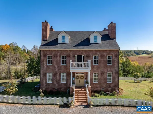 $925,000 | 2004 Seven Meadows Lane, Appomattox, VA 24522