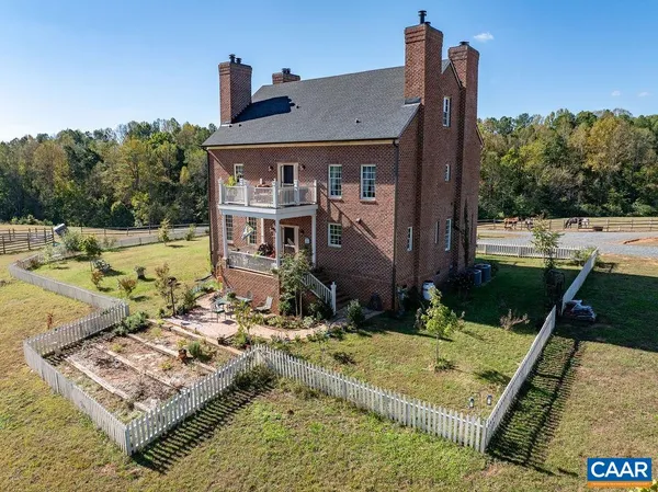 $925,000 | 2004 Seven Meadows Lane, Appomattox, VA 24522