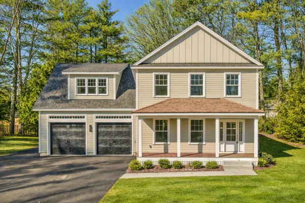 $1,290,000 | 4 Millstone Lane, Kennebunk, ME 04043