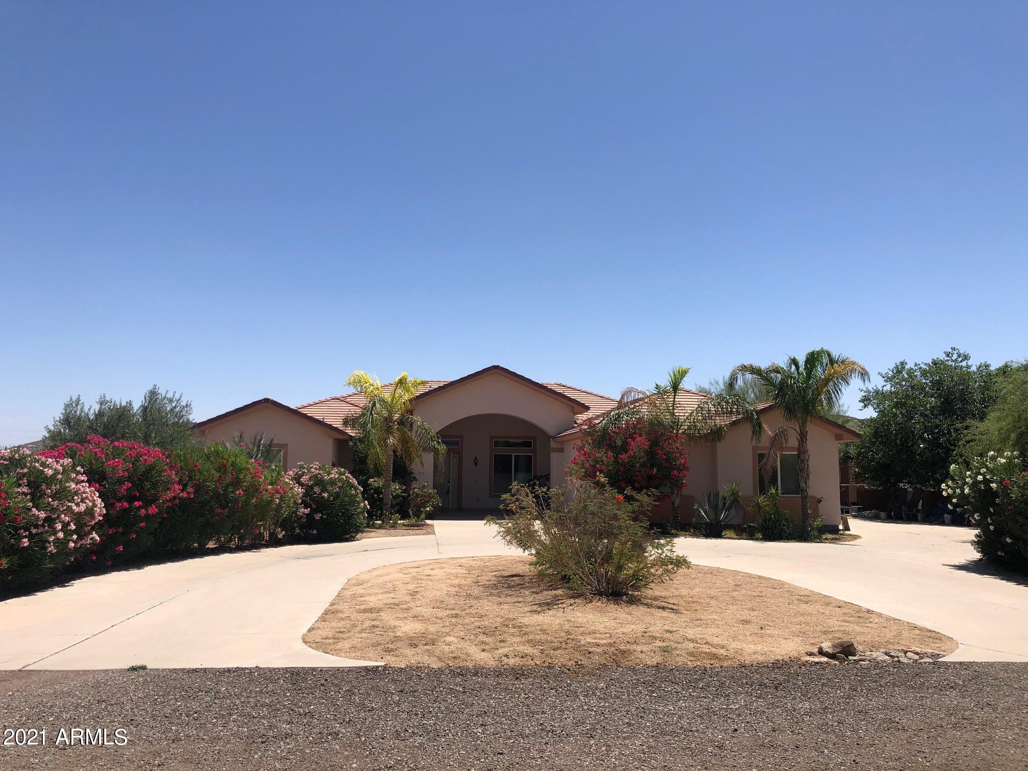2515 West Saber Road Phoenix, AZ 85086 - Photo 1 of 1 IMG_8672