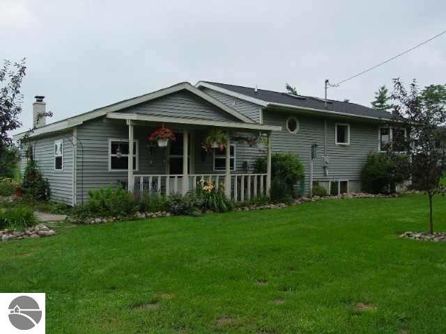 20083 21 Mile Road Tustin, MI 49688 - Photo 1 of 3 1652004.JPG