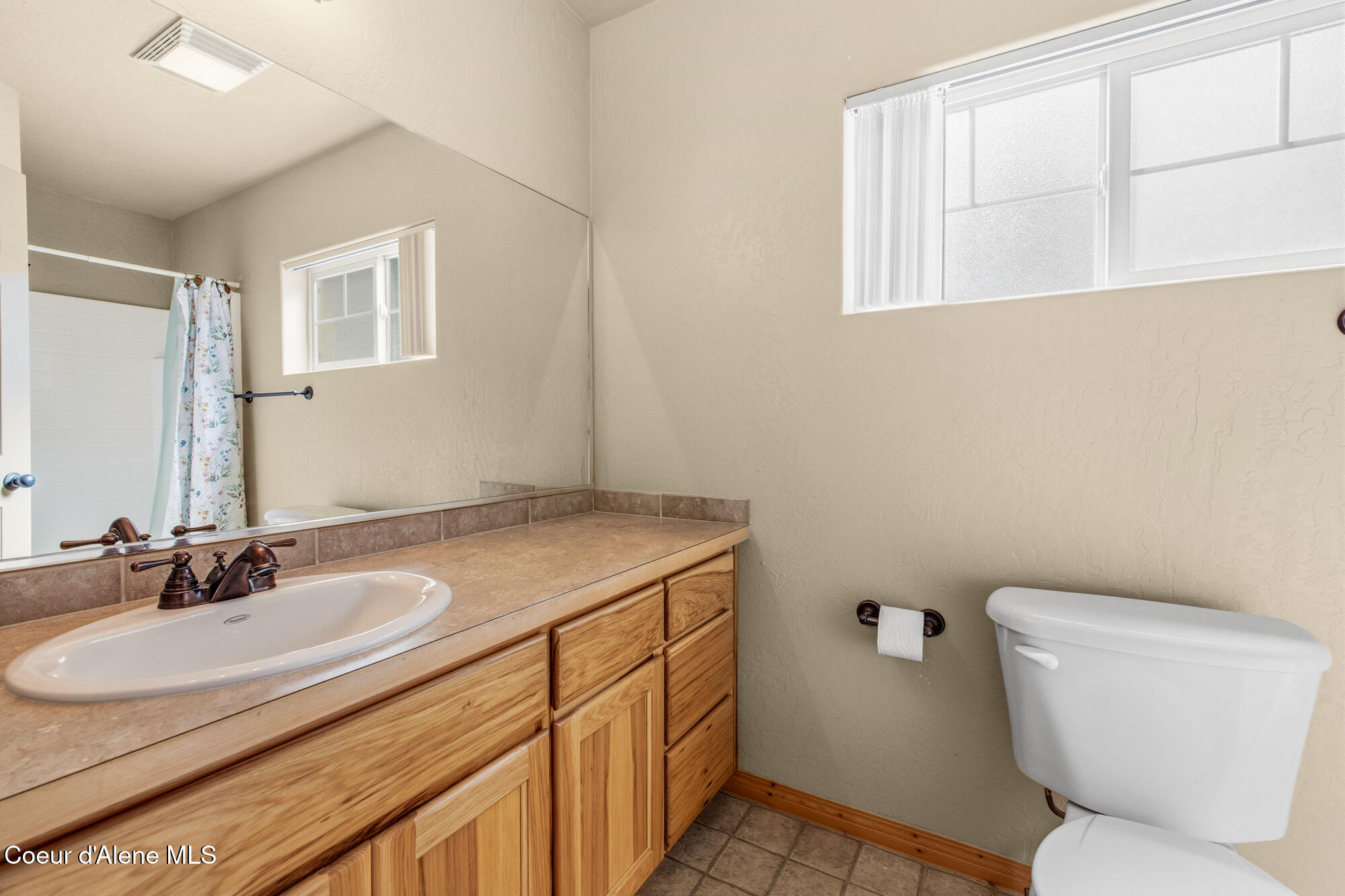 195 Snowplow Road, Unit A Sandpoint, ID 83864 - Photo 11 of 30 011