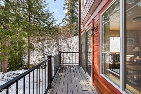 $850,000 | 195 Snowplow Road, Unit A, Sandpoint, ID 83864