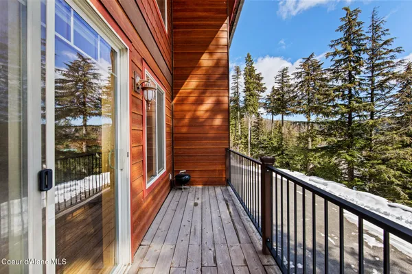 $850,000 | 195 Snowplow Road, Unit A, Sandpoint, ID 83864