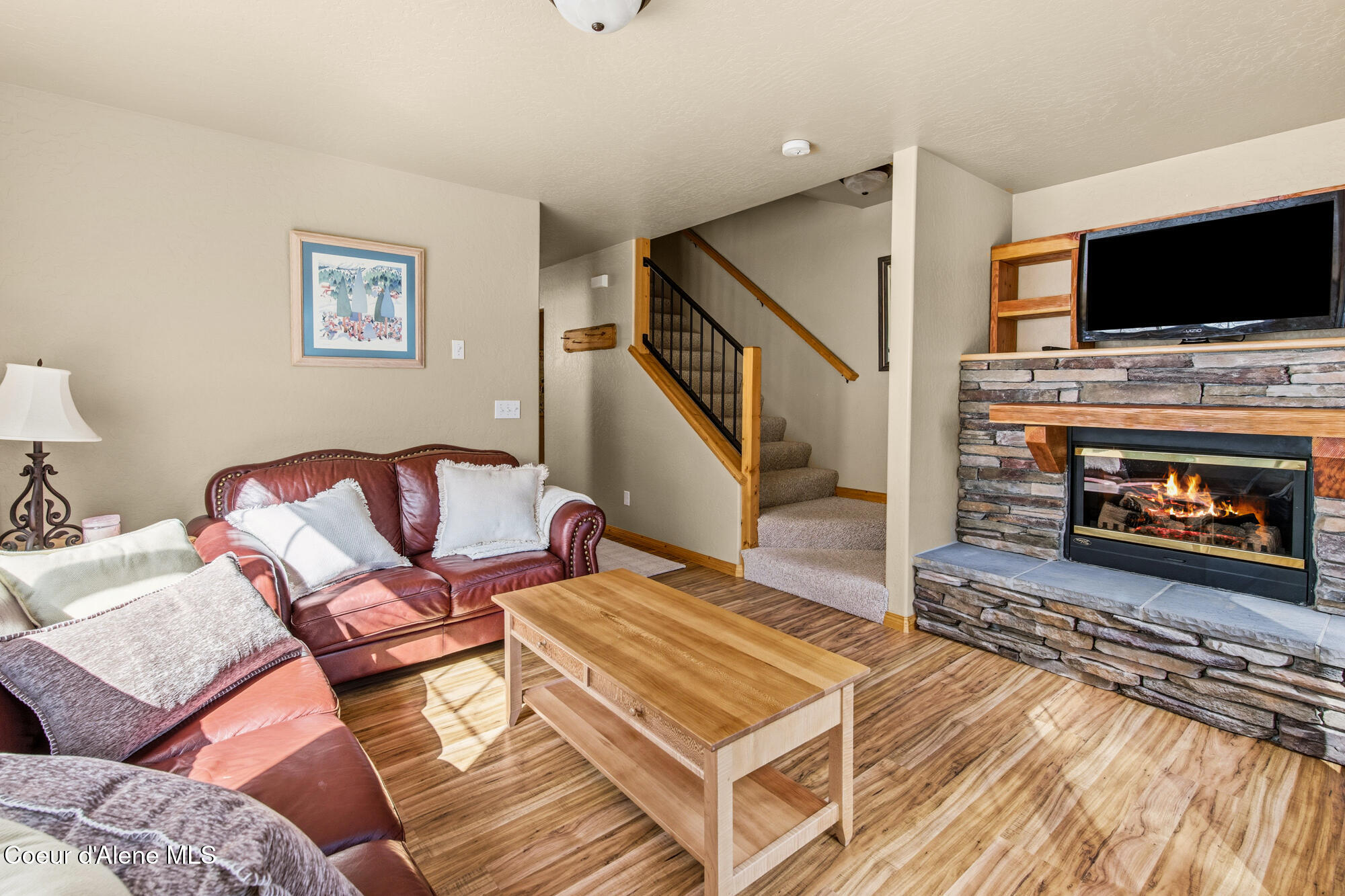 195 Snowplow Road, Unit A Sandpoint, ID 83864 - Photo 2 of 30 002