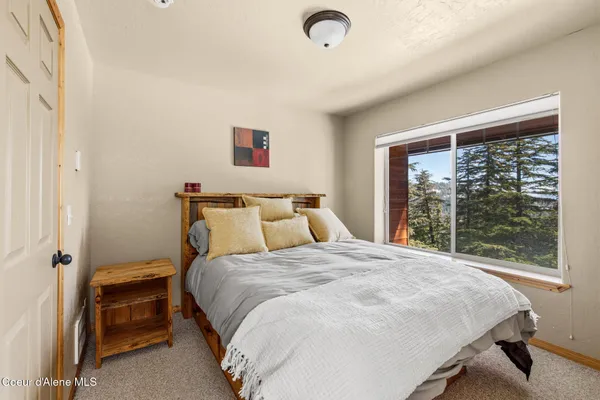 $850,000 | 195 Snowplow Road, Unit A, Sandpoint, ID 83864