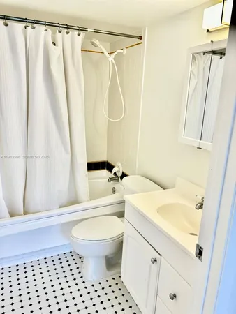 $2,950 | 1617 Jefferson Avenue, Unit PH1, Miami Beach, FL 33139