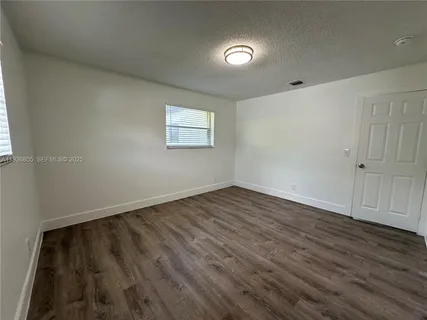 $2,195 | 116 Northwest 2nd Avenue, Unit B, Hallandale Beach, FL 33009