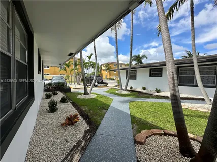 $2,195 | 116 Northwest 2nd Avenue, Unit B, Hallandale Beach, FL 33009