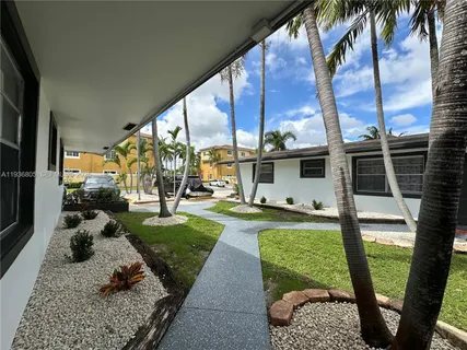 $2,195 | 116 Northwest 2nd Avenue, Unit B, Hallandale Beach, FL 33009