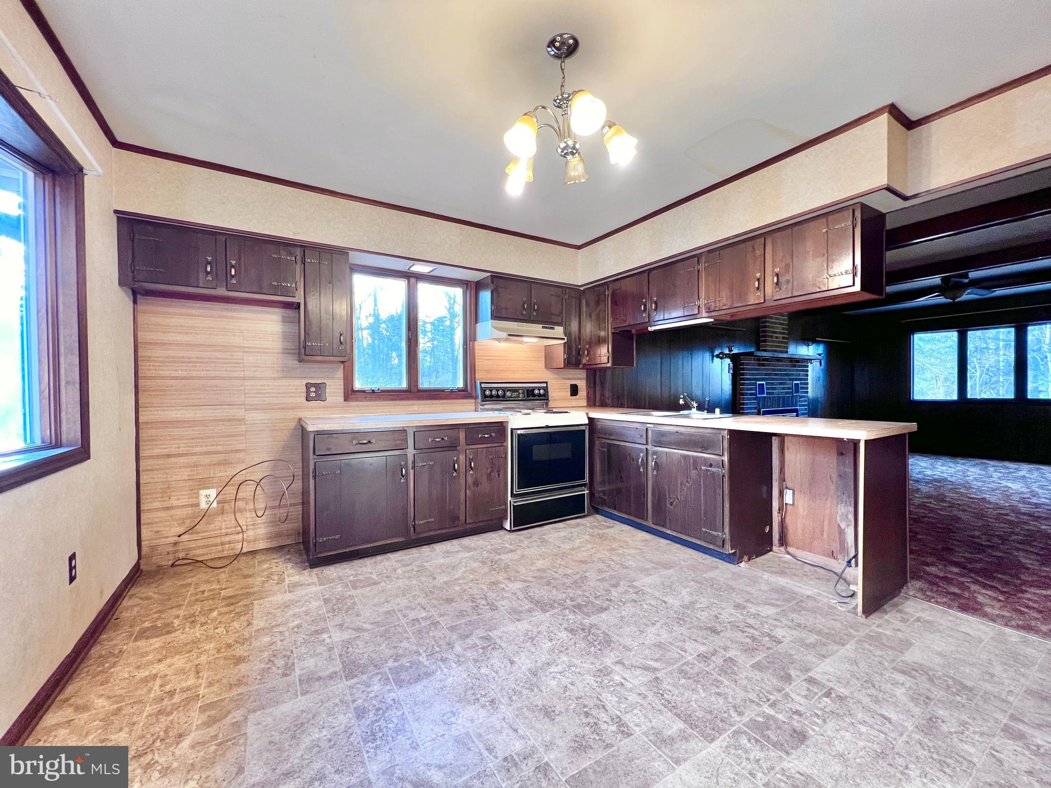 58 Camp Edge Road Alloway, NJ 08001 - Photo 8 of 28 Kitchen