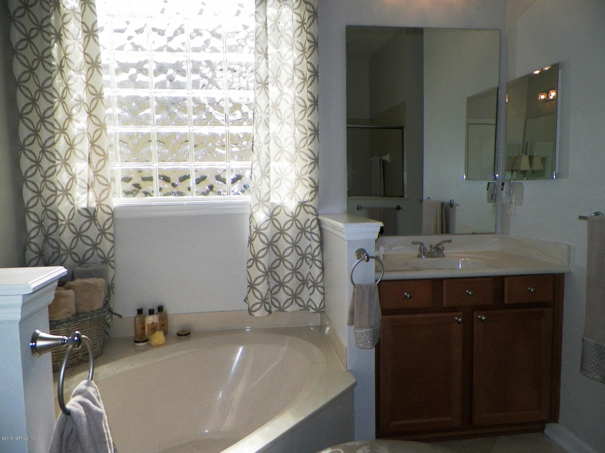 1925 Summit Ridge Road Fleming Island, FL 32003 - Photo 13 of 33 Master bath vanity