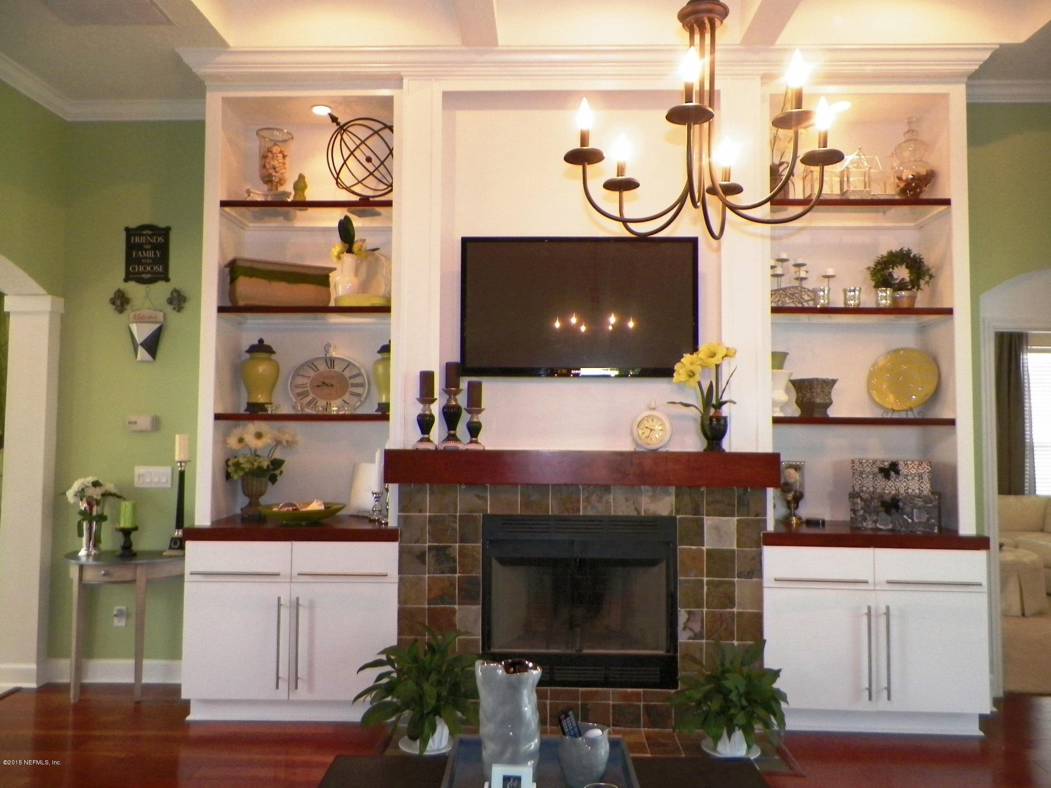 1925 Summit Ridge Road Fleming Island, FL 32003 - Photo 6 of 33 Built ins