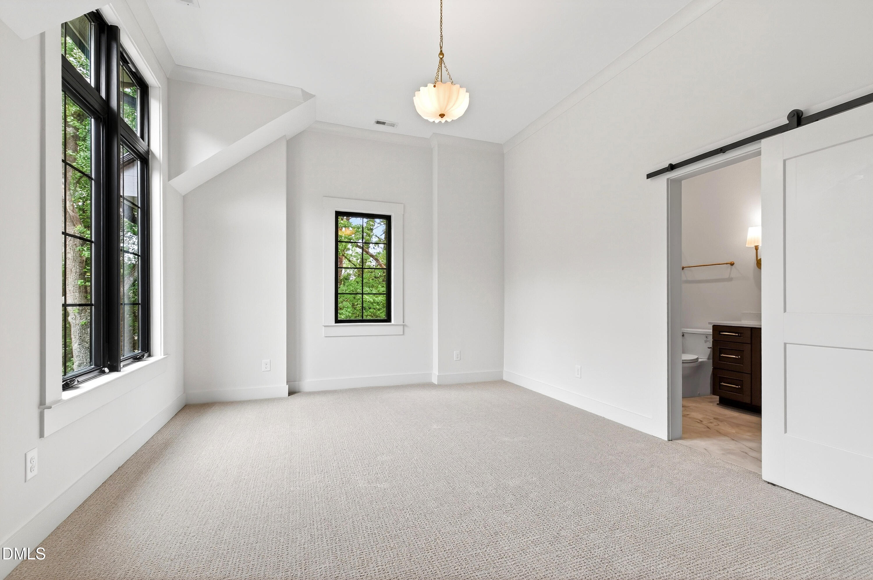 105 Edenburgh Road Raleigh, NC 27608 - Photo 30 of 42
