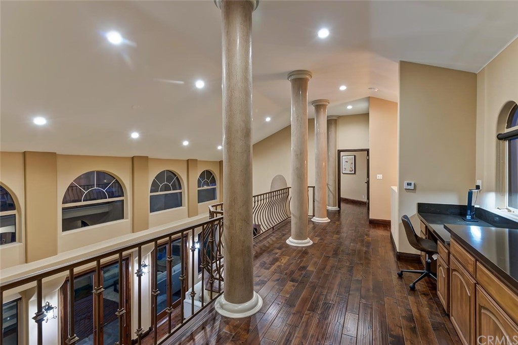 3263 Tareco Drive Los Angeles, CA 90068 - Photo 18 of 71