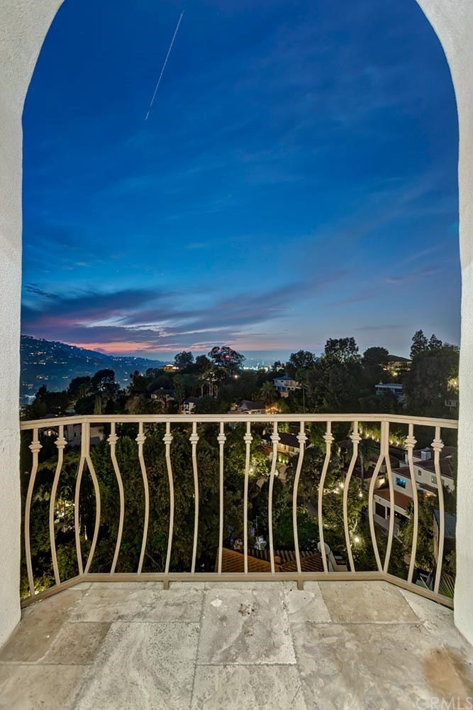 3263 Tareco Drive Los Angeles, CA 90068 - Photo 23 of 71