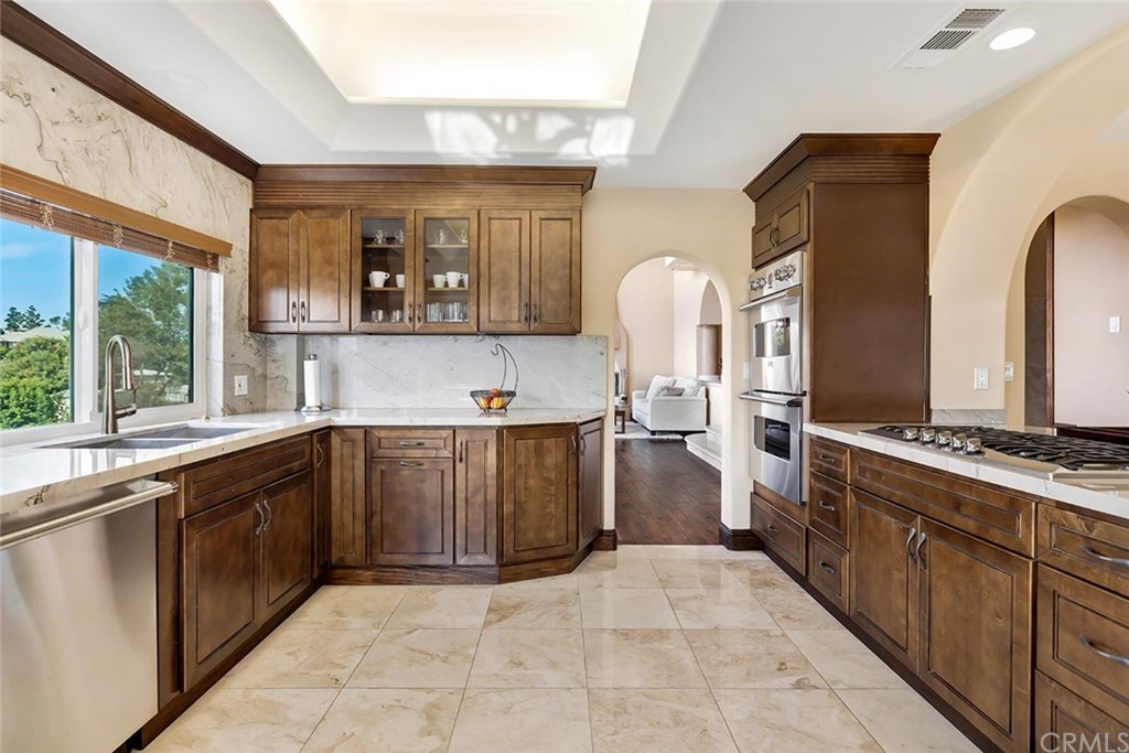 3263 Tareco Drive Los Angeles, CA 90068 - Photo 40 of 71