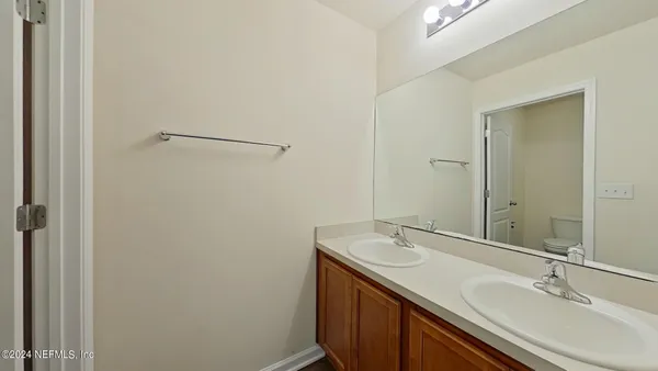 $2,550 | 3583 Shiner Drive, Jacksonville, FL 32226