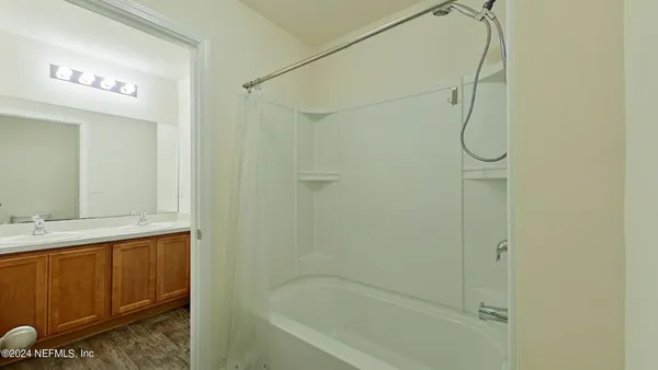 $2,550 | 3583 Shiner Drive, Jacksonville, FL 32226