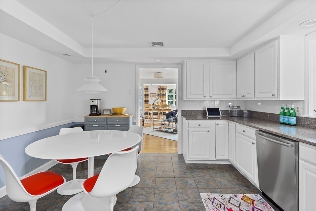 11 Phinney Road Lexington, MA 02421 - Photo 8 of 41 Gallery Image 8