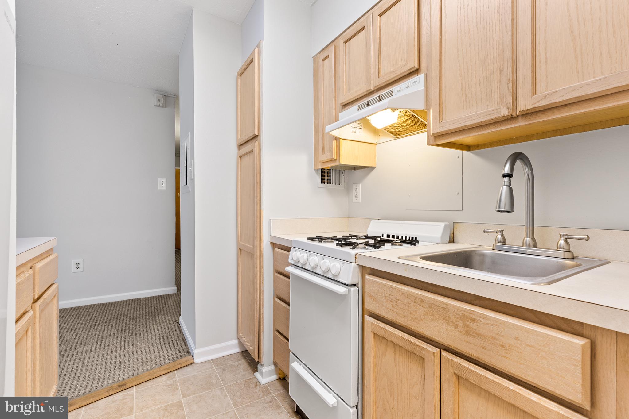 2101 Chestnut Street, Unit 504 Philadelphia, PA 19103 - Photo 13 of 20