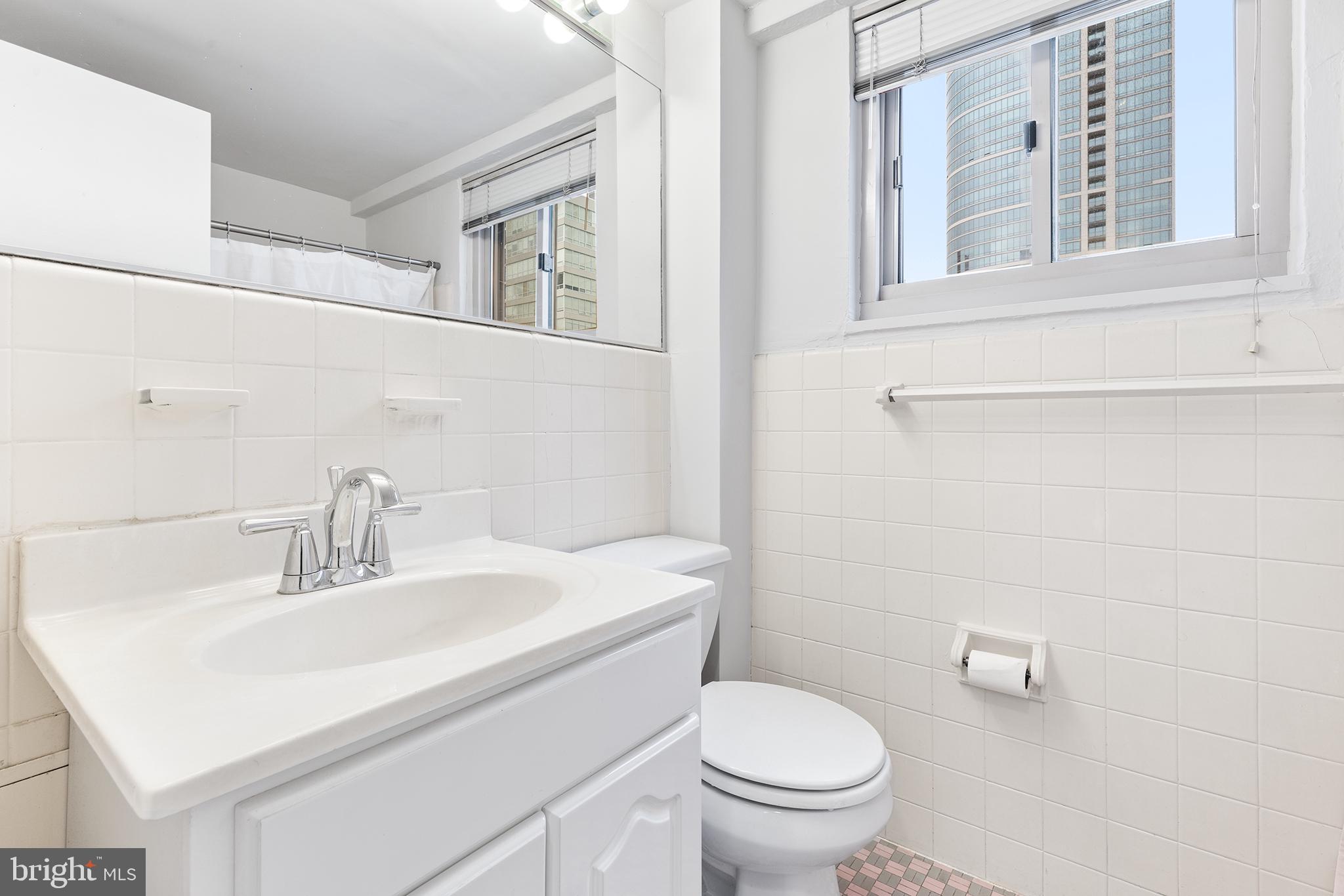 2101 Chestnut Street, Unit 504 Philadelphia, PA 19103 - Photo 16 of 20