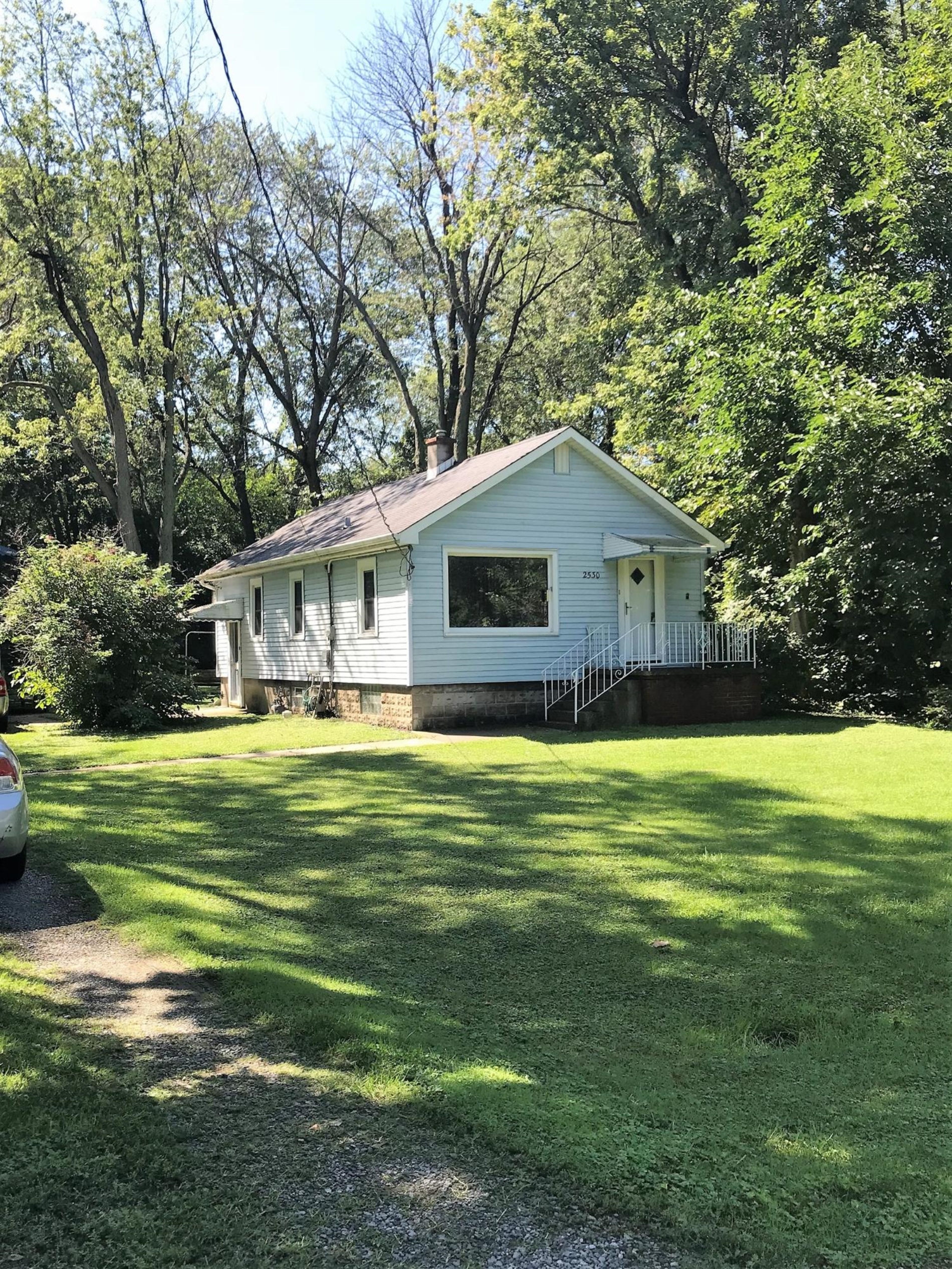 2530 Hart Road Highland, IN 46322 - Photo 1 of 10 1900x2533