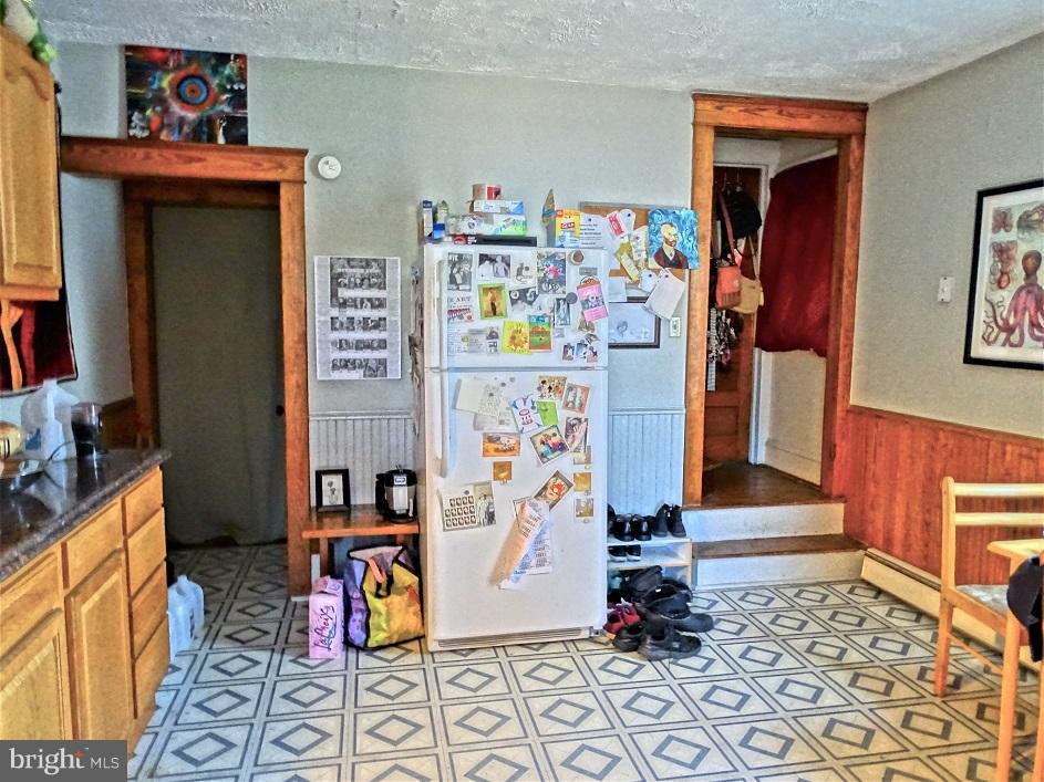 939 Baltimore Street Hanover, PA 17331 - Photo 3 of 12 Gallery Image 3