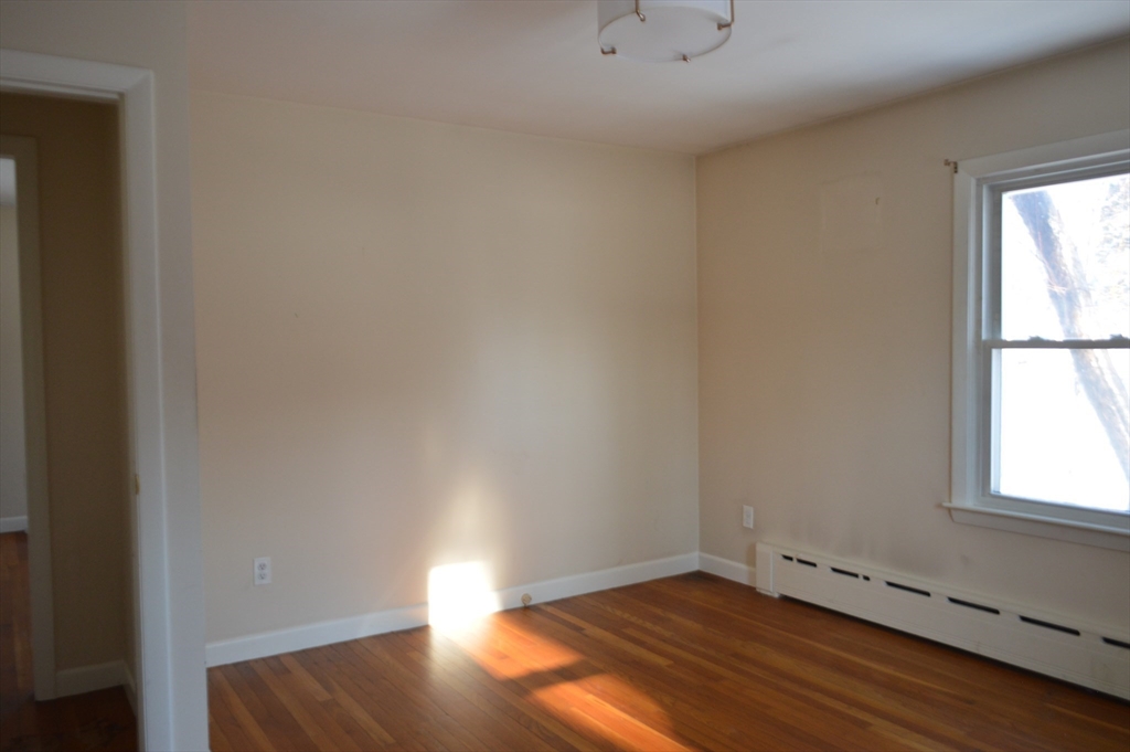 40 Flora Road Attleboro, MA 02703 - Photo 14 of 25