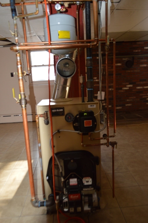 40 Flora Road Attleboro, MA 02703 - Photo 22 of 25