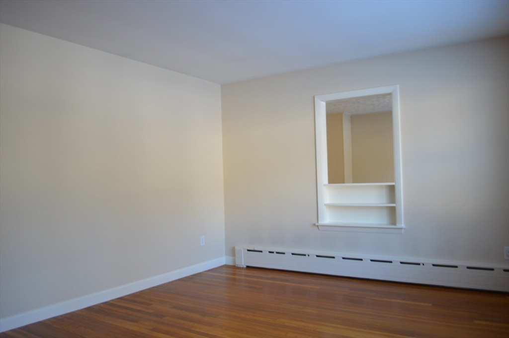 40 Flora Road Attleboro, MA 02703 - Photo 7 of 25