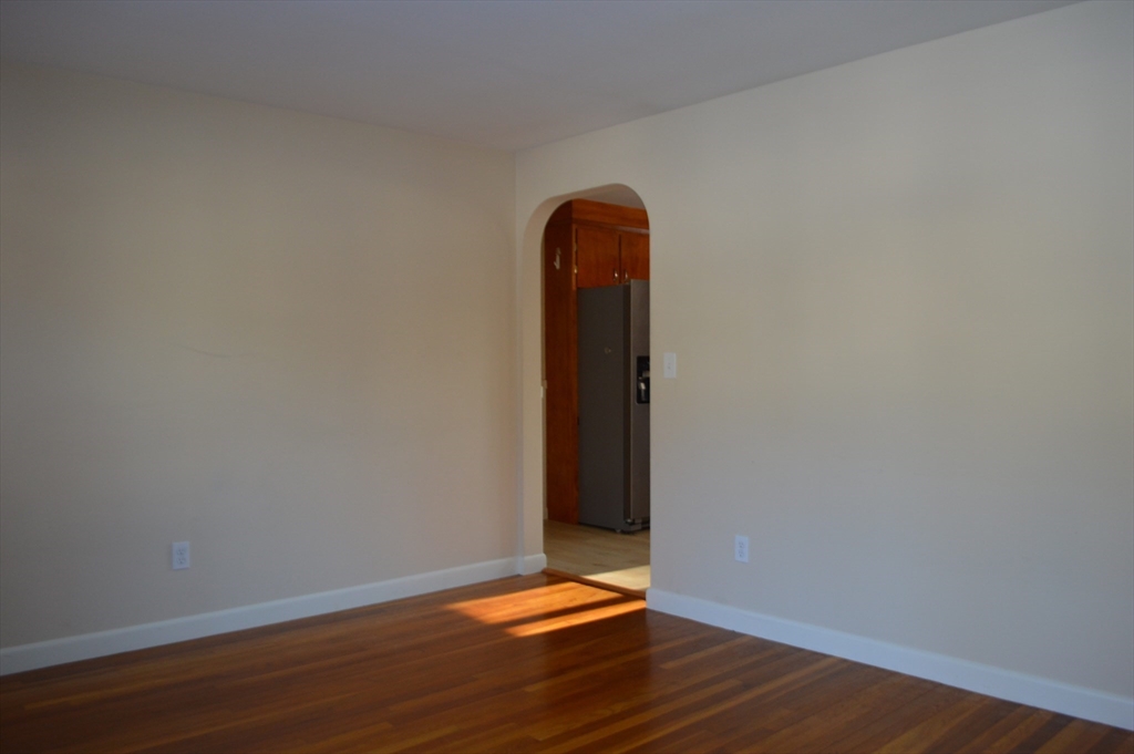 40 Flora Road Attleboro, MA 02703 - Photo 8 of 25