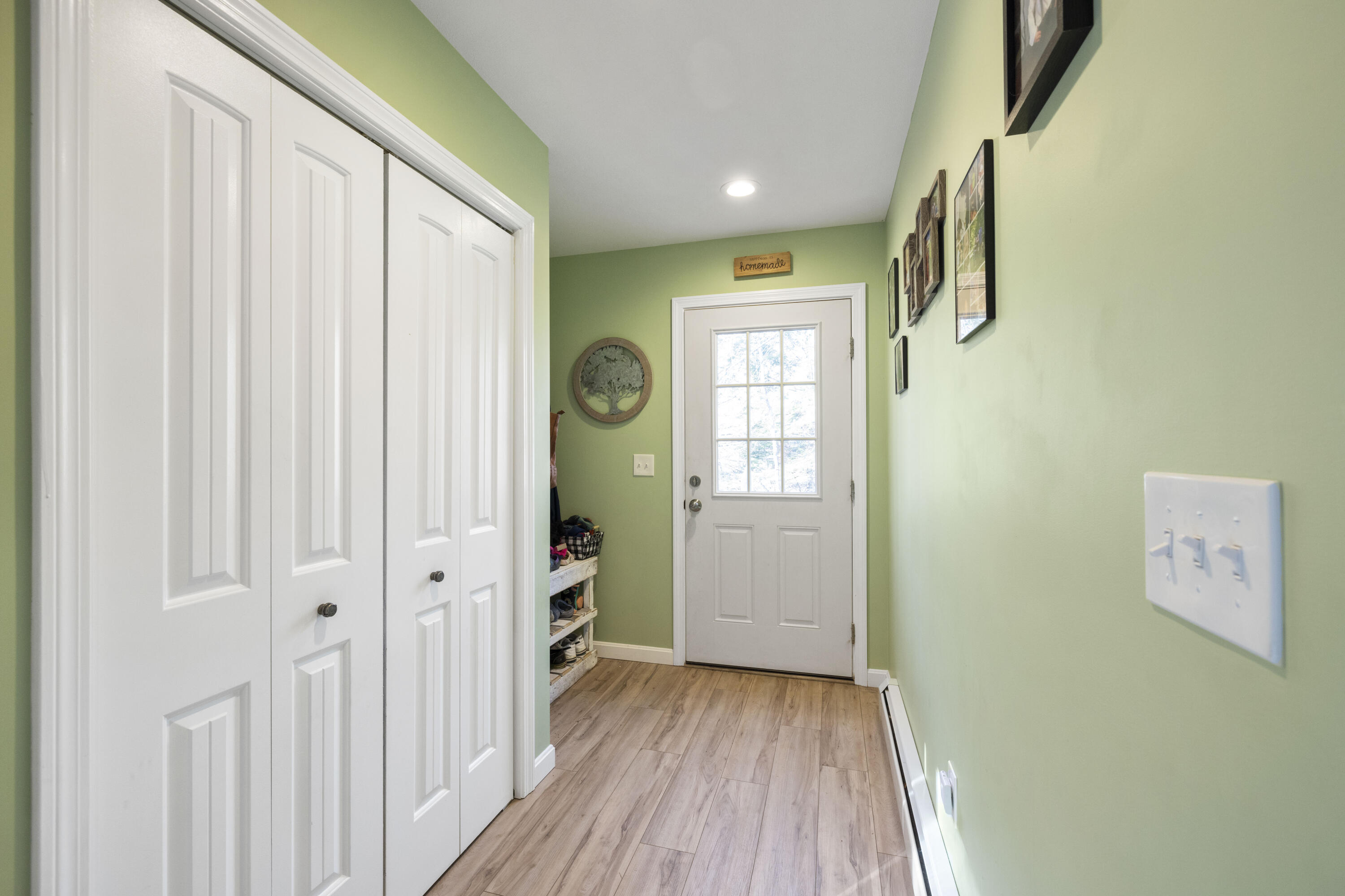110 Greenfield Road North Waterboro, ME 04061 - Photo 5 of 36 Entryway