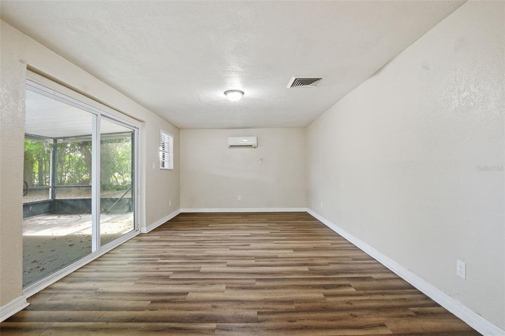 4132 Westgate Road Orlando, FL 32808 - Photo 10 of 25