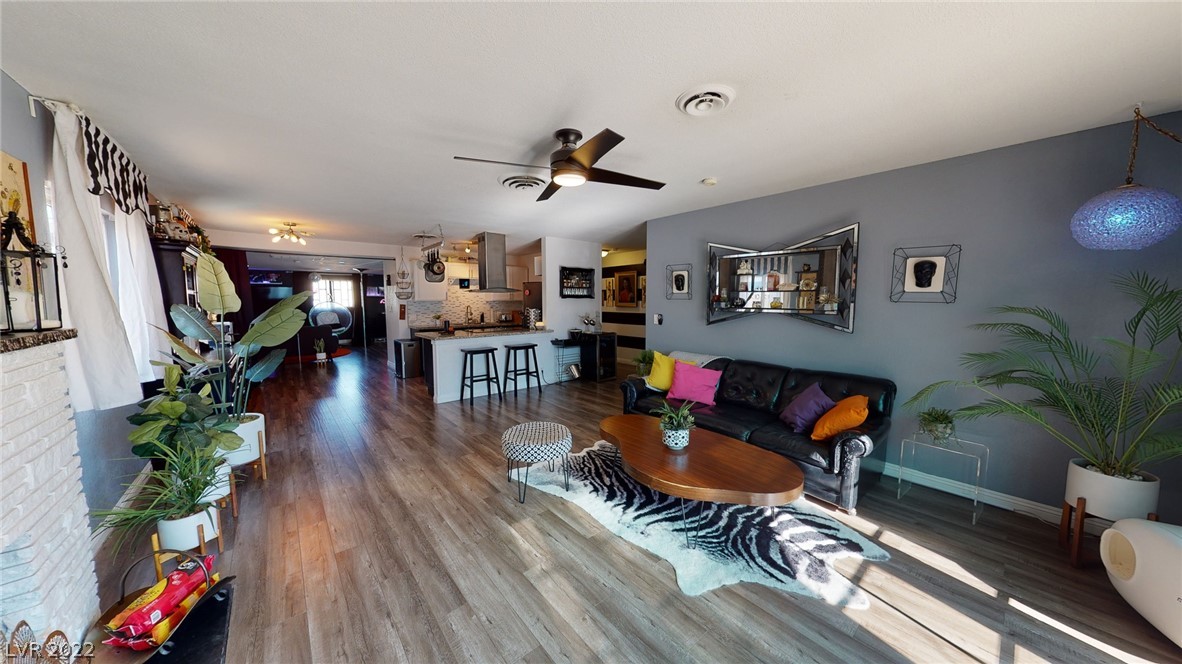 5817 Rae Drive Las Vegas, NV 89108 - Photo 3 of 19