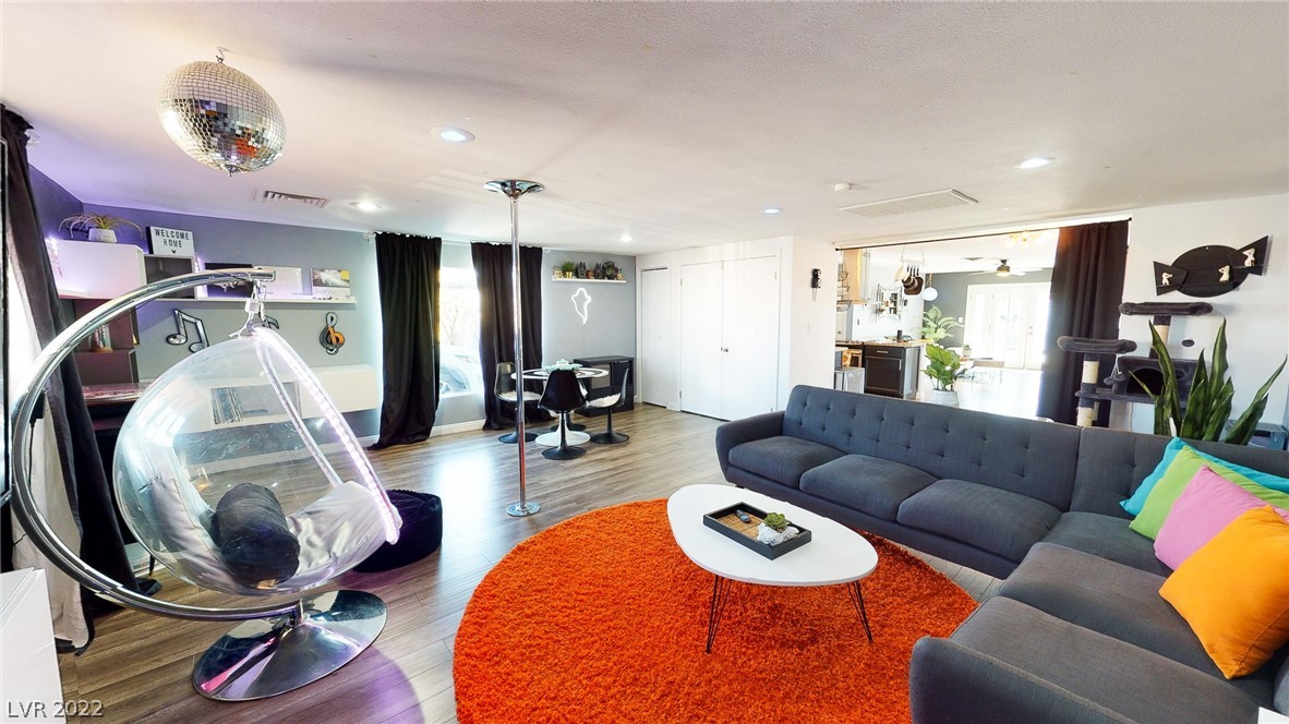 5817 Rae Drive Las Vegas, NV 89108 - Photo 5 of 19