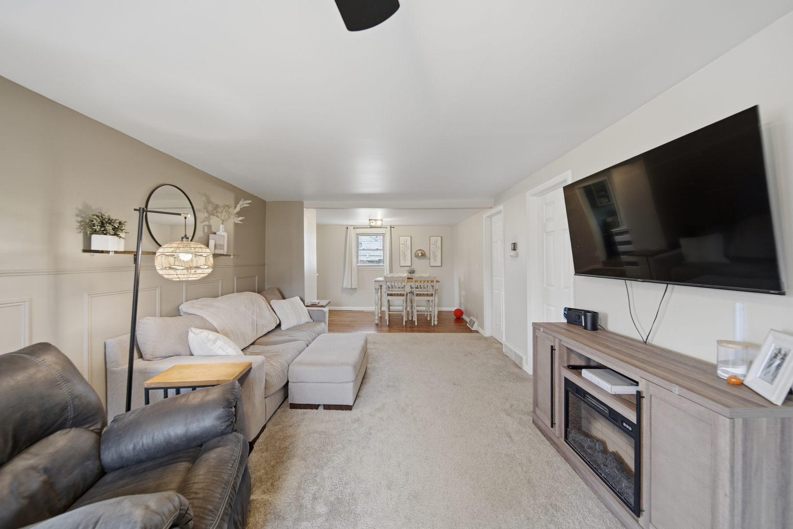 418 East Wall Street Morrison, IL 61270 - Photo 12 of 24