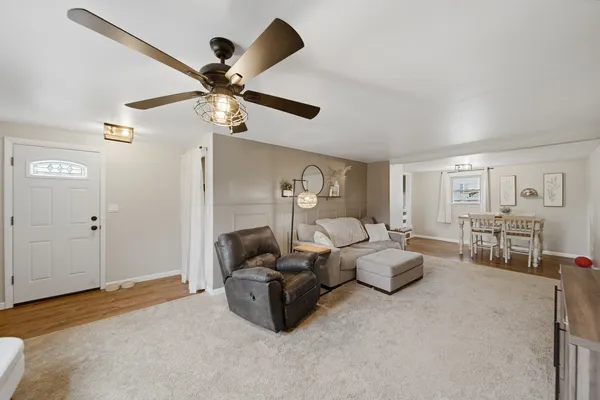 $154,900 | 418 East Wall Street, Morrison, IL 61270