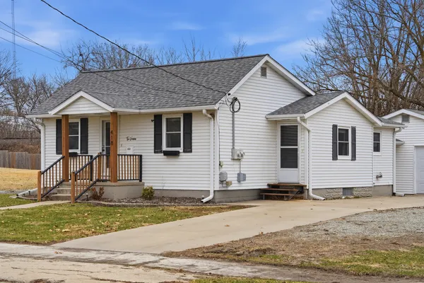 $154,900 | 418 East Wall Street, Morrison, IL 61270