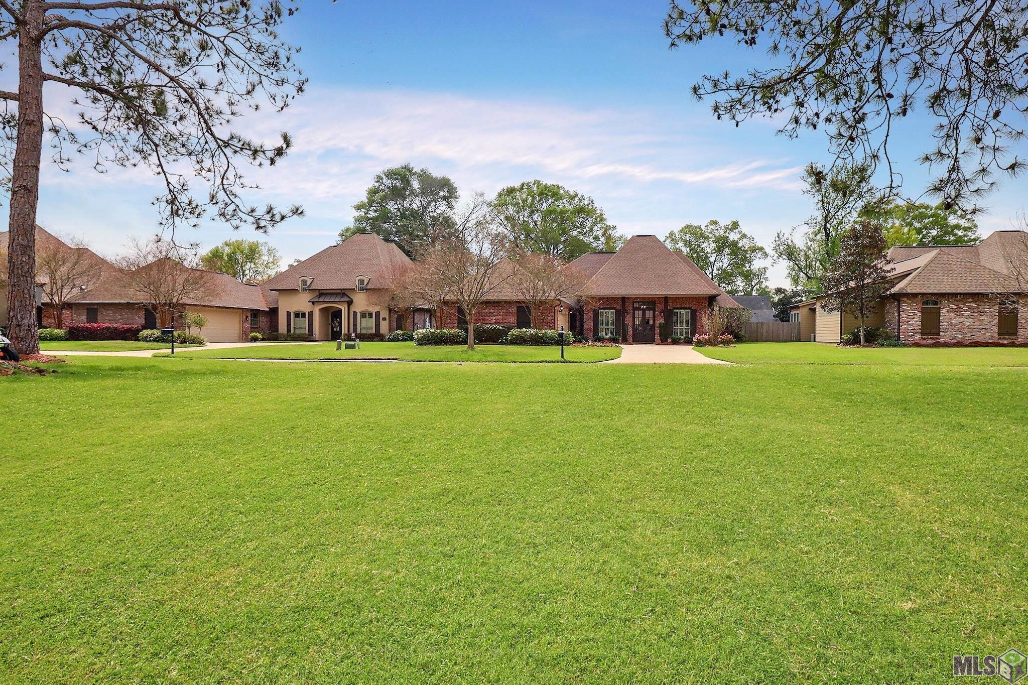 15820 Parkside Court Baton Rouge, LA 70817 - Photo 3 of 29 Gallery Image 3