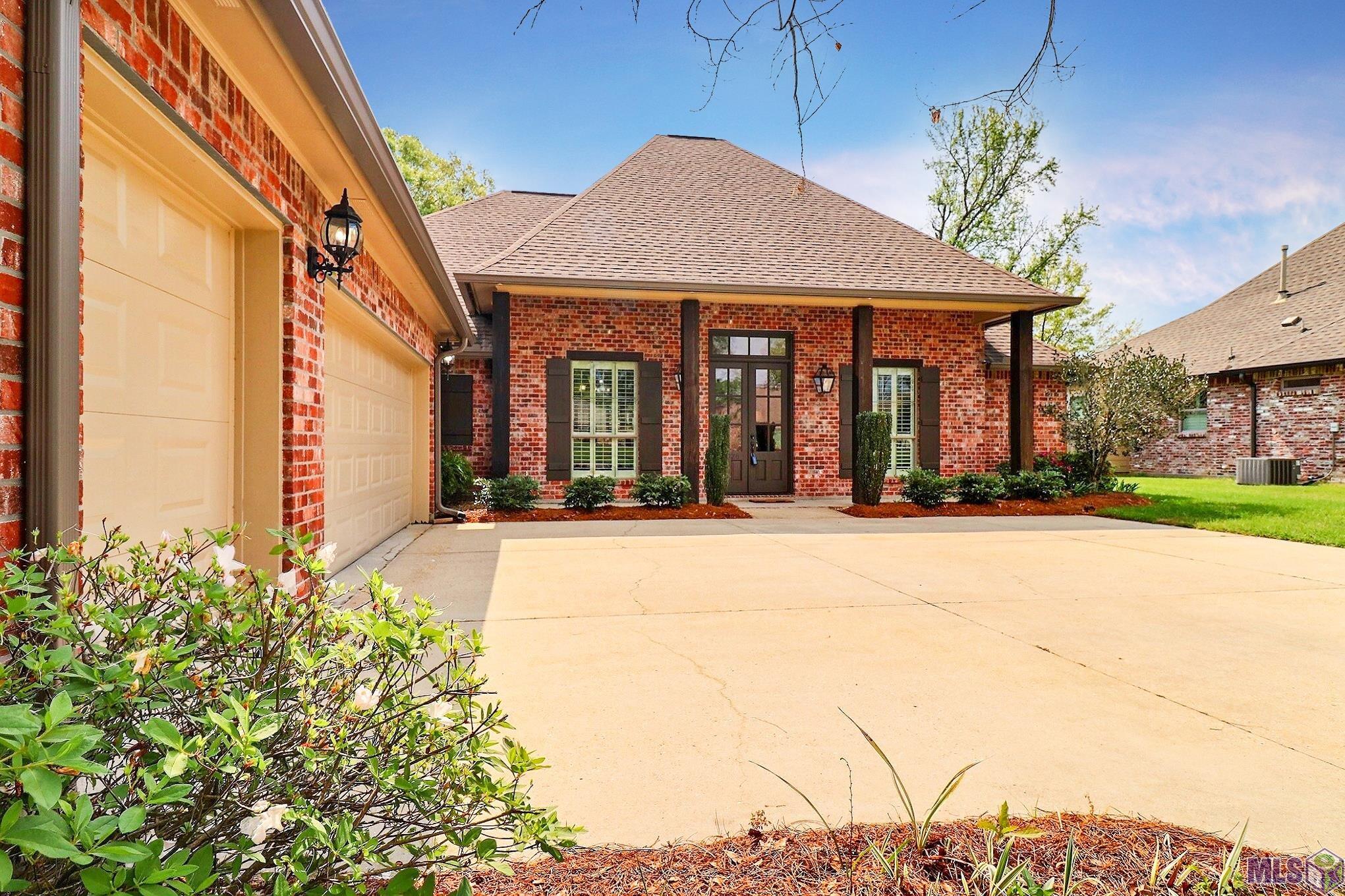 15820 Parkside Court Baton Rouge, LA 70817 - Photo 4 of 29 Gallery Image 4