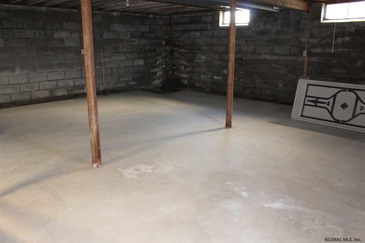 387 McCormack Road Albany, NY 12208 - Photo 17 of 21 Photo 17