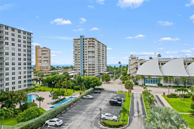 $2,500 | 201 North Ocean Boulevard, Unit 611, Pompano Beach, FL 33062