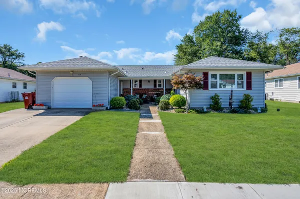 $469,000 | 23 Fontana Street, Toms River, NJ 08757
