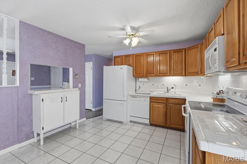 42 Cedar Ledge Pacific, MO 63069 - Photo 11 of 32