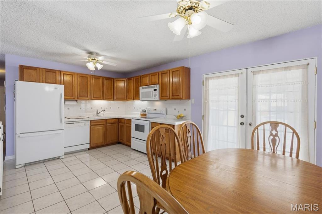 42 Cedar Ledge Pacific, MO 63069 - Photo 7 of 32